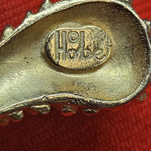 Vintage Hobe Metal Gold Tone Squirrel Brooch Pin Faux Pearls - Picture 8 of 12